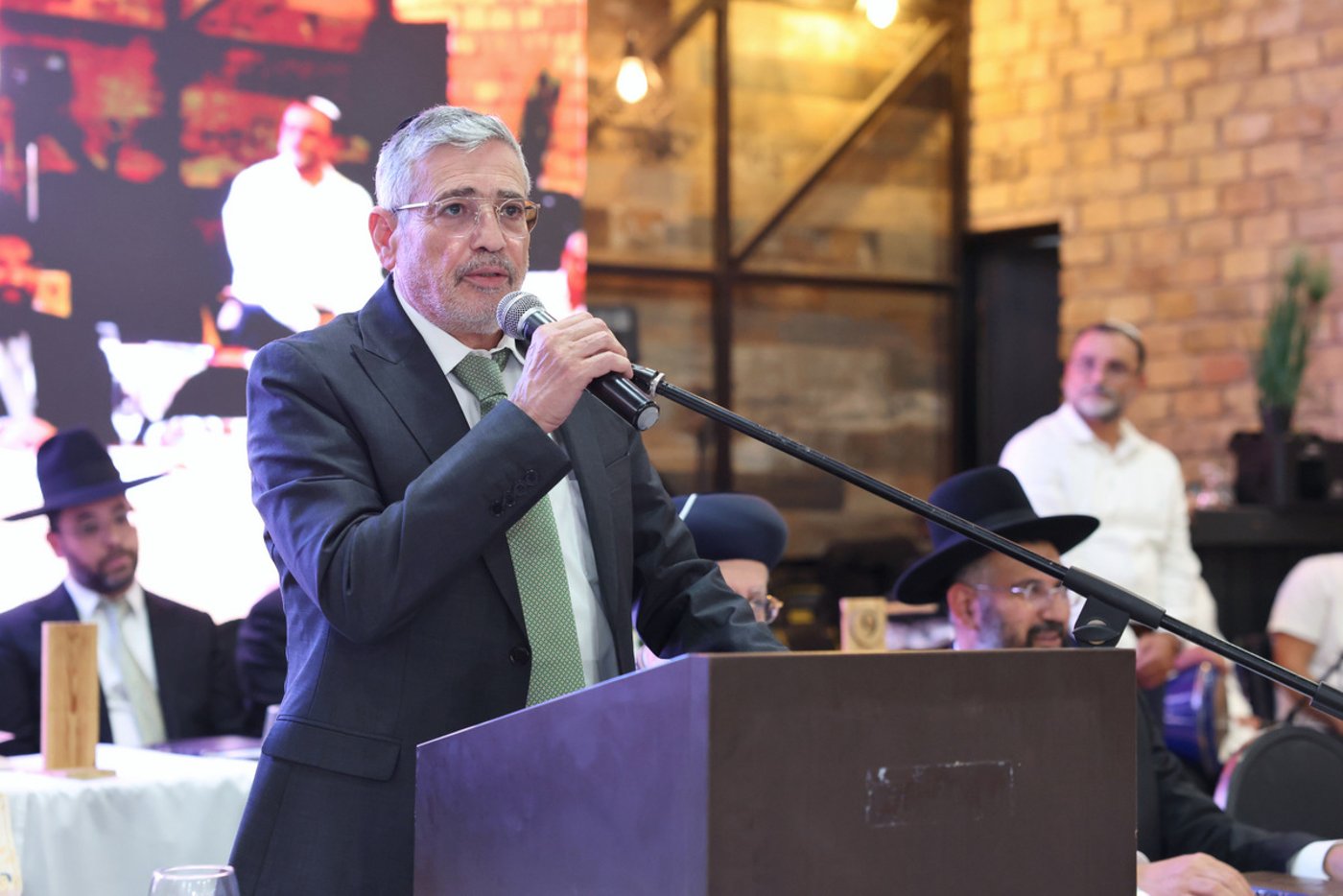 מעמד הכתרת הרב ארז אלחרר לרבה של הוד השרון 