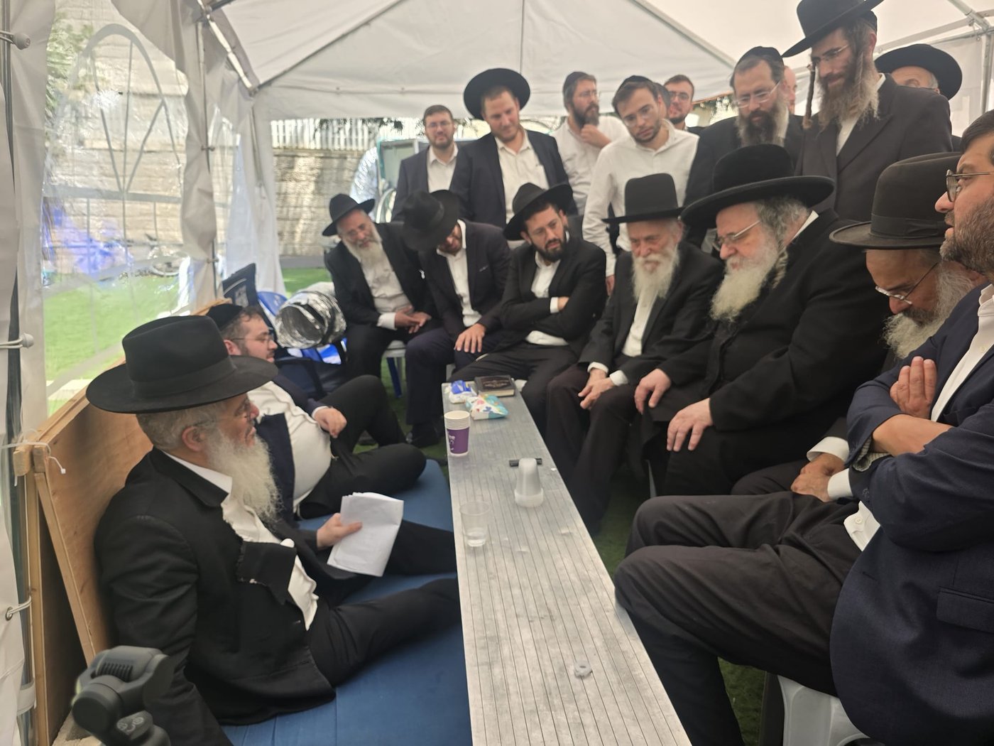 הגר"ש אלתר בניחום אבלים אצל הרב אליהו מאיר פייבלזון