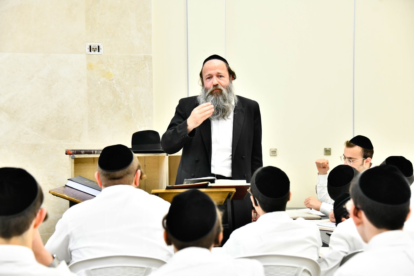 פתיחת הזמן בבית מדרש עליון