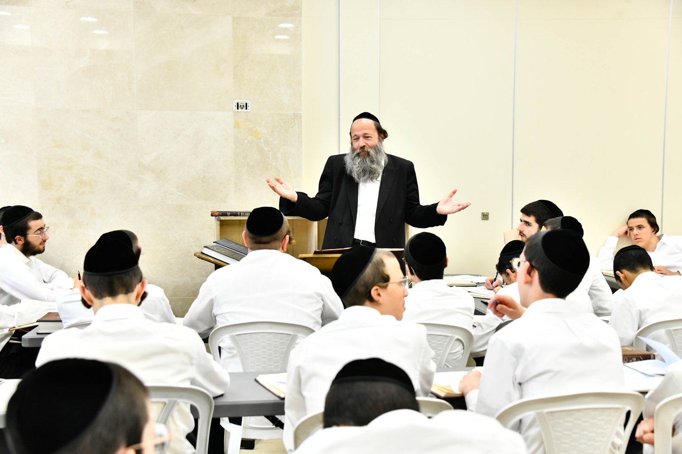 פתיחת הזמן בבית מדרש עליון