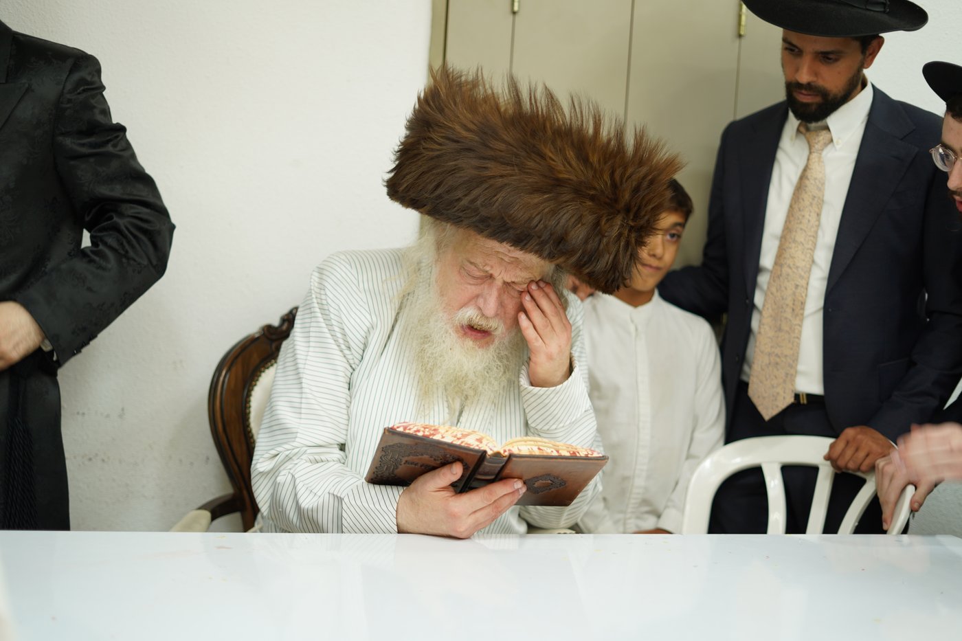 האדמו"ר ממבקשי אמונה בחיפה