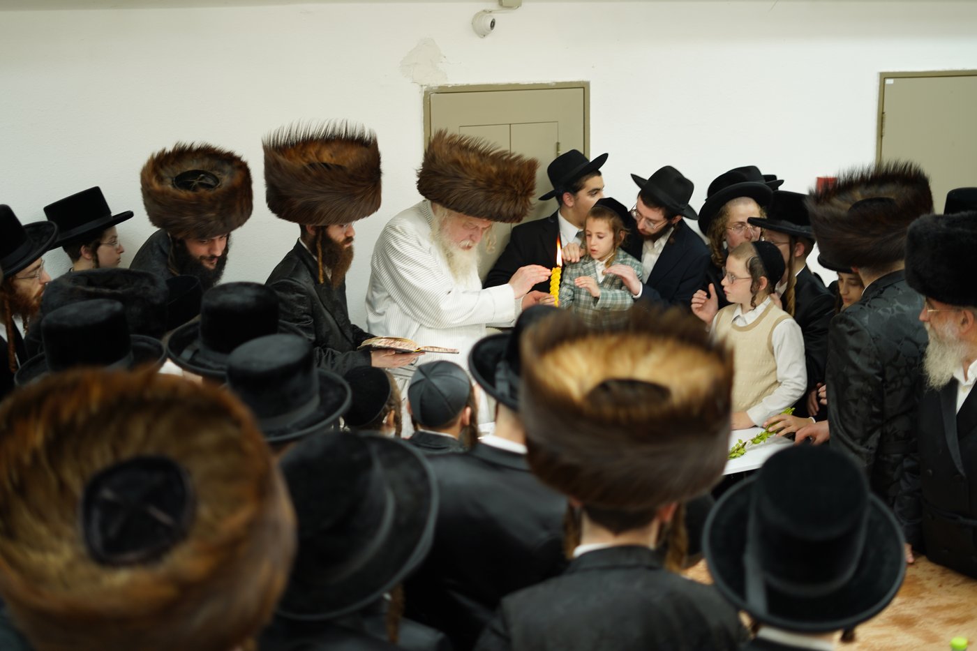 האדמו"ר ממבקשי אמונה בחיפה