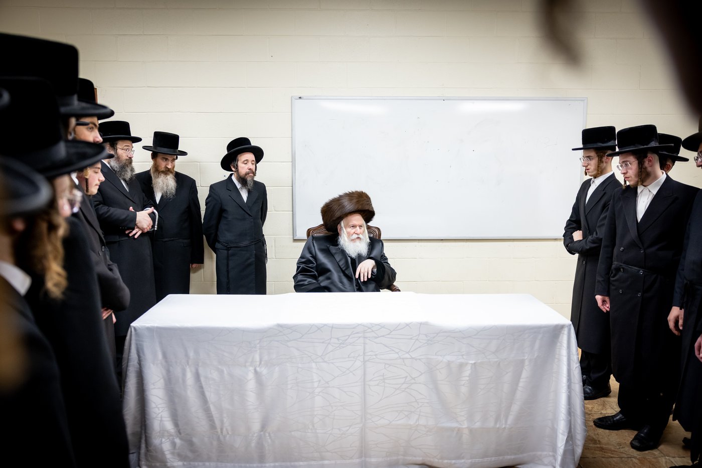 ר"ח אלול בצל האדמו"ר מבאבוב