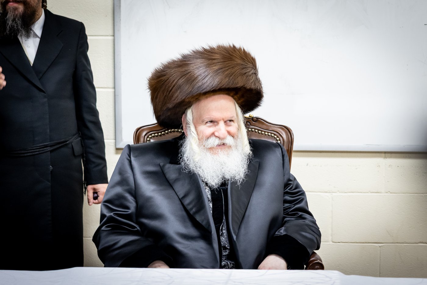 ר"ח אלול בצל האדמו"ר מבאבוב