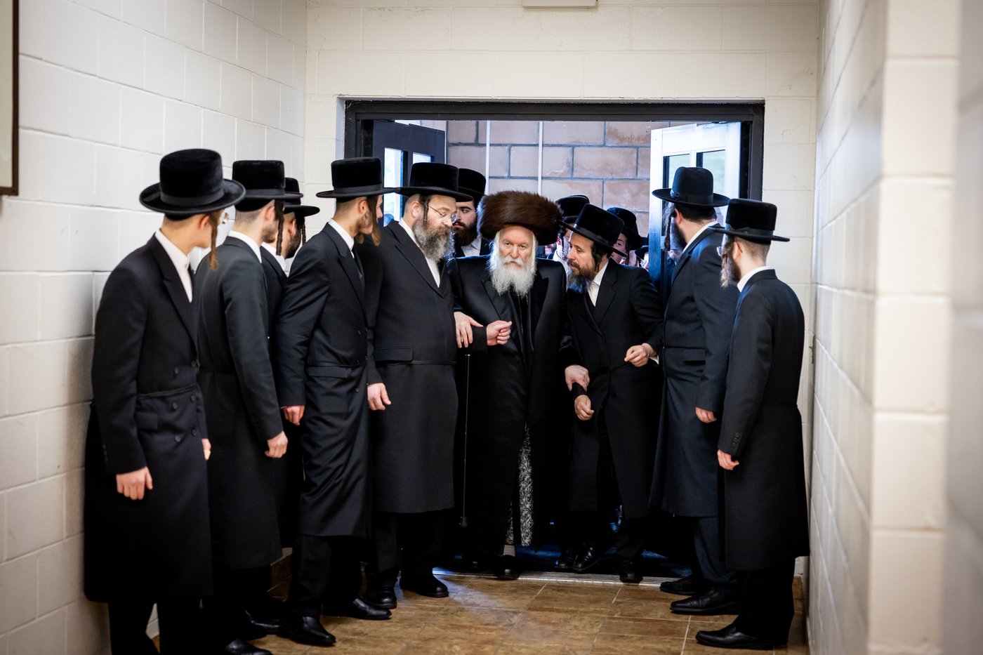 ר"ח אלול בצל האדמו"ר מבאבוב