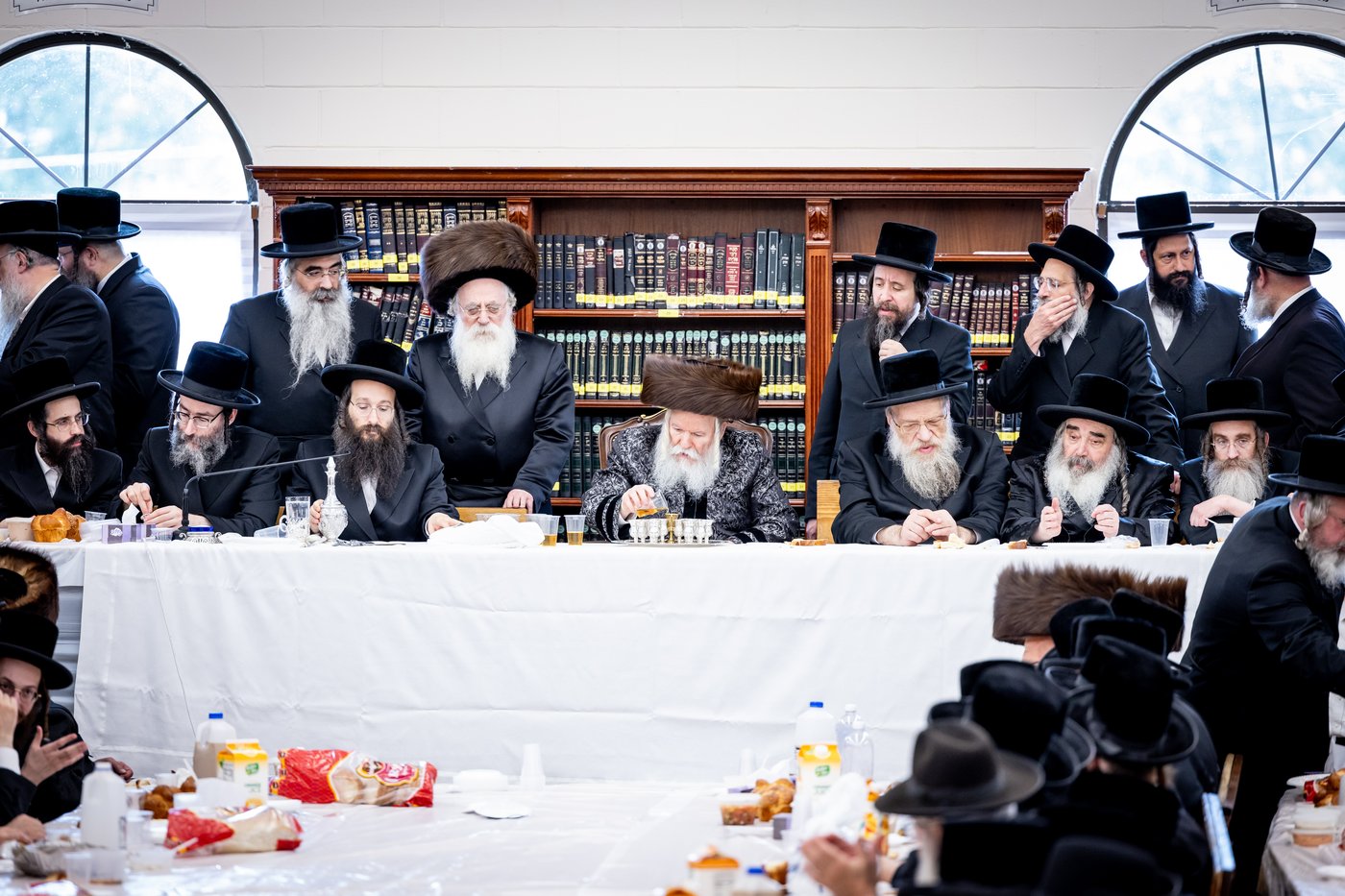 ר"ח אלול בצל האדמו"ר מבאבוב