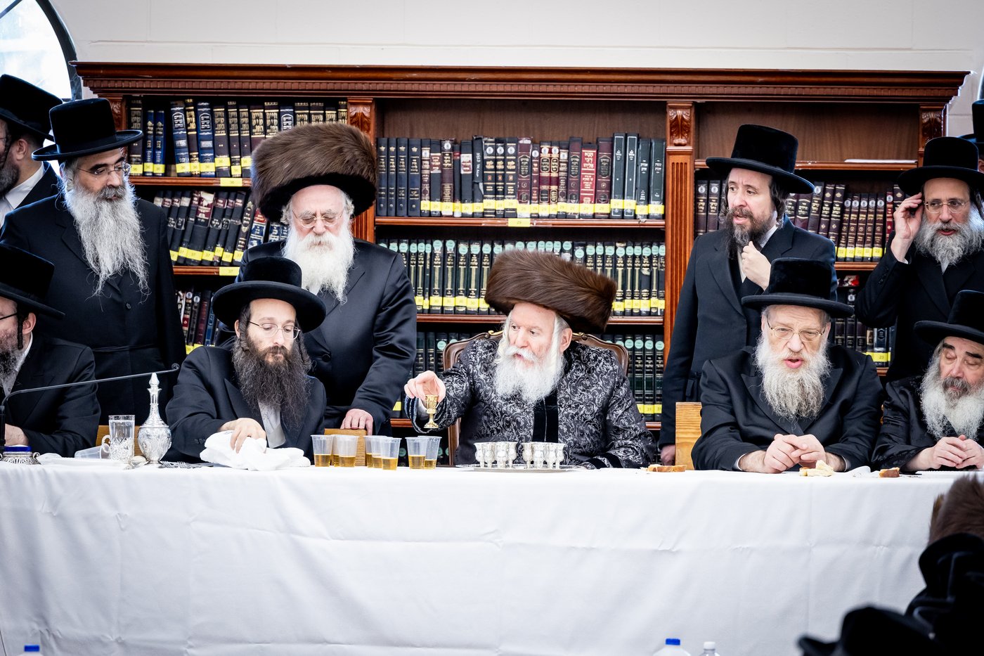 ר"ח אלול בצל האדמו"ר מבאבוב