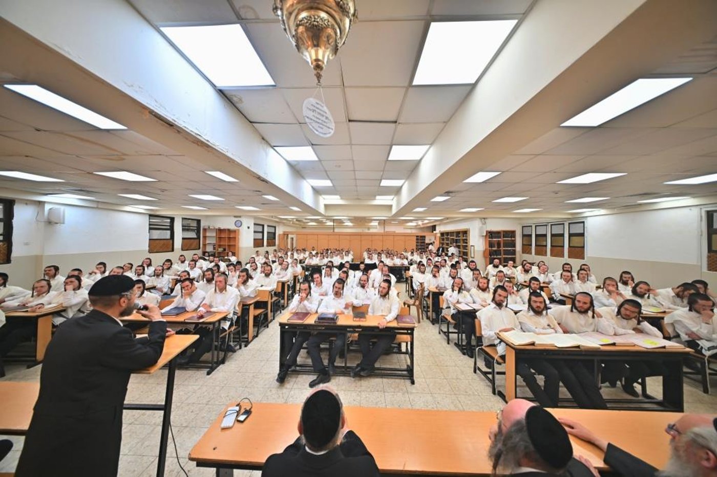 פתיחת הזמן בישיבת המתמידים