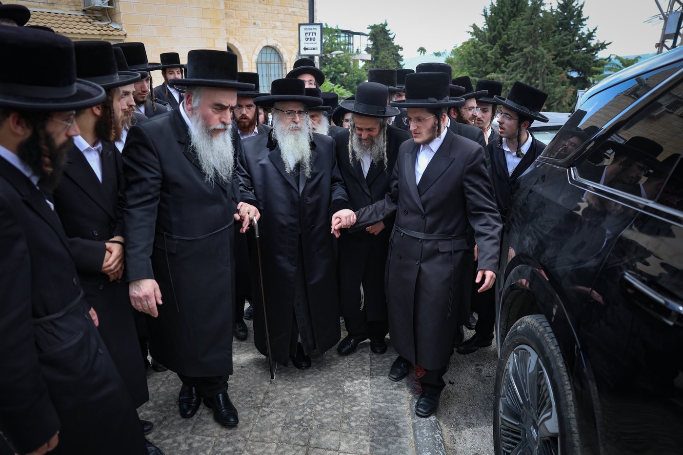 האדמו"ר מצאנז קלויזנבורג בצפת