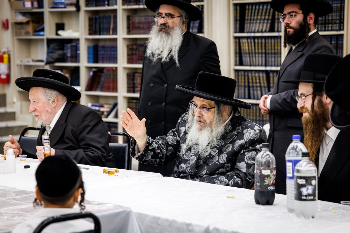 האדמו"ר מסאטמר בביקור במחנות הקיץ