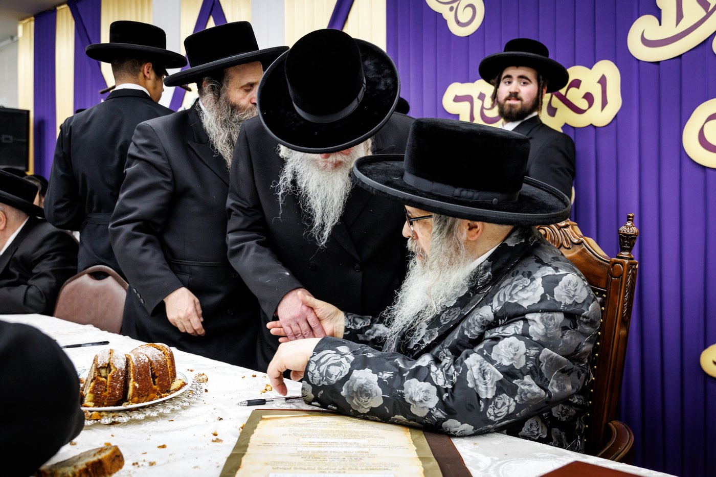 האדמו"ר מסאטמר בביקור במחנות הקיץ