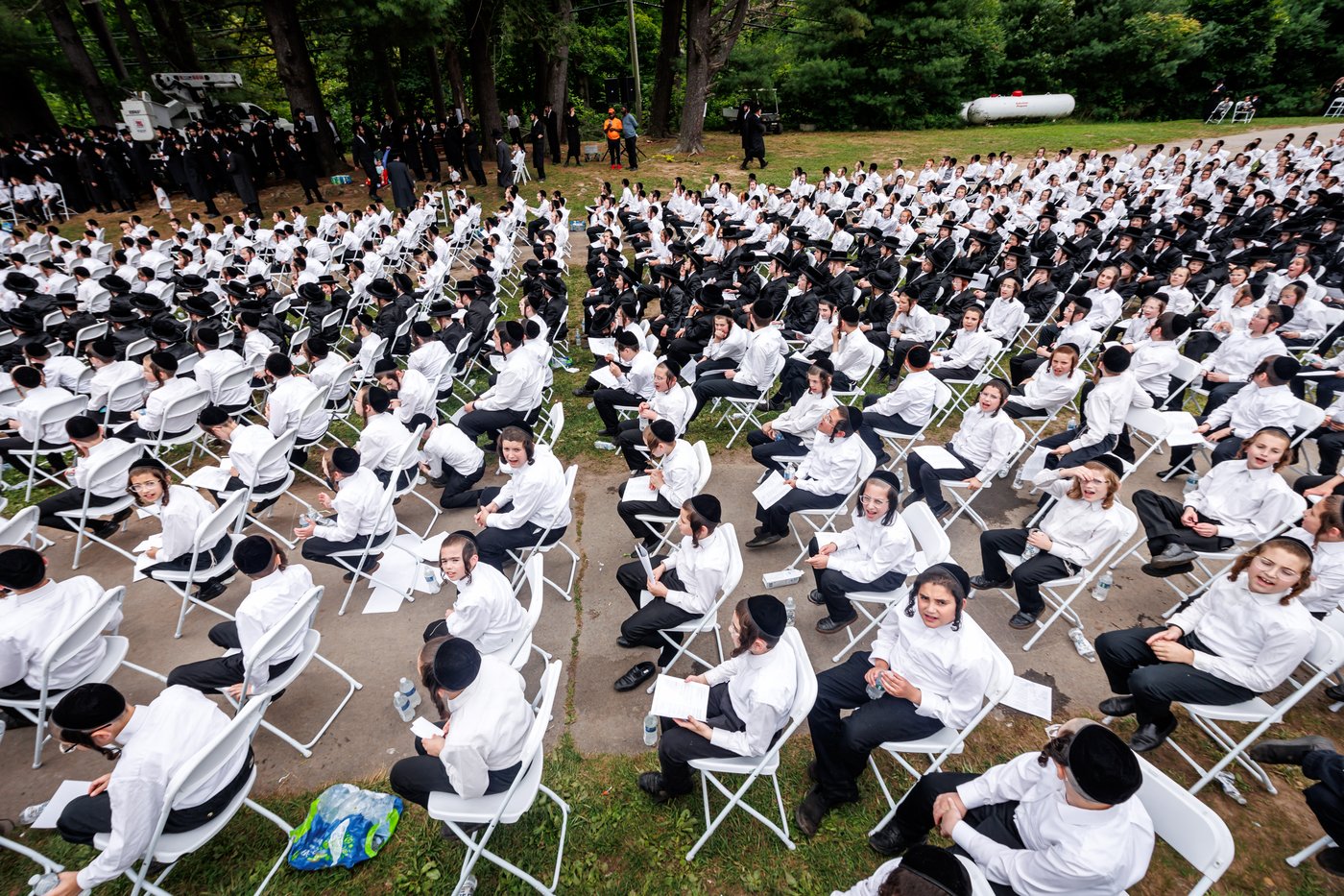 האדמו"ר מסאטמר בביקור במחנות הקיץ