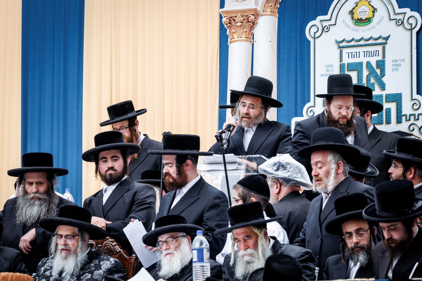 האדמו"ר מסאטמר בביקור במחנות הקיץ