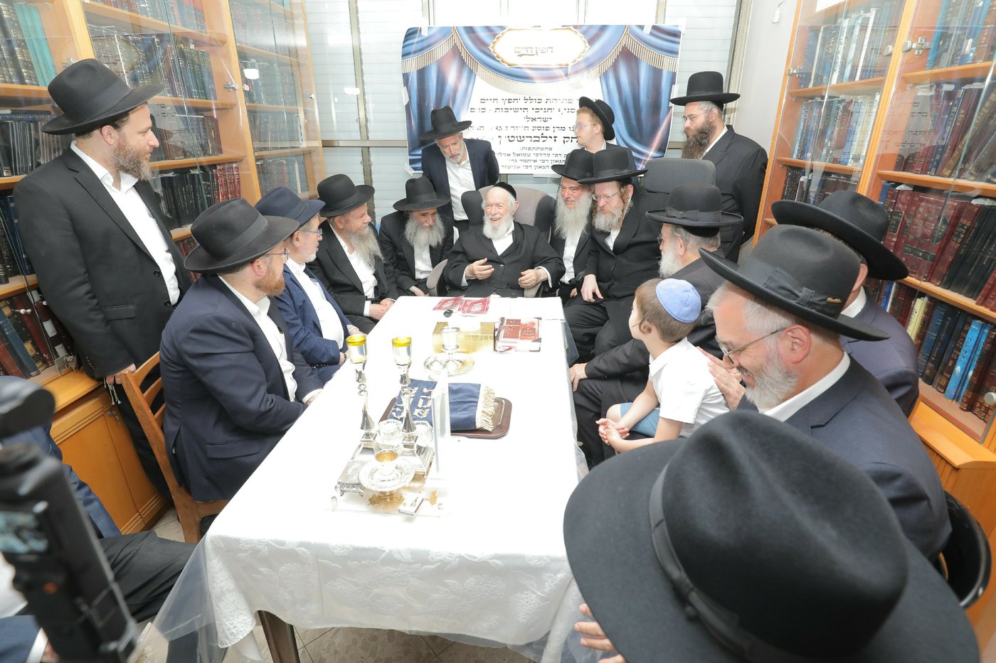 הגר"י זילברשטיין בפתיחת הכולל