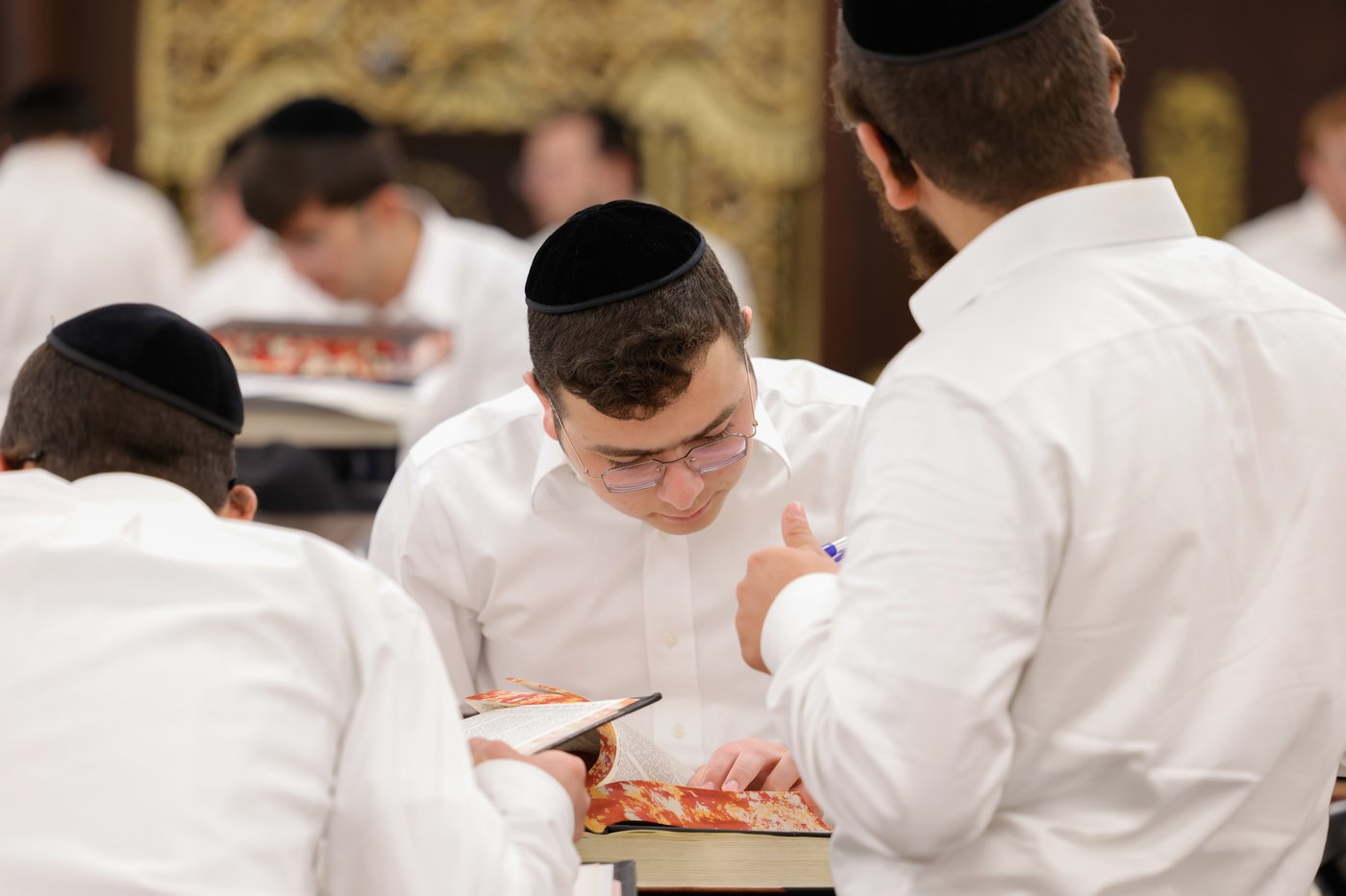 פתיחת הזמן בישיבת 'מגדל עוז'
