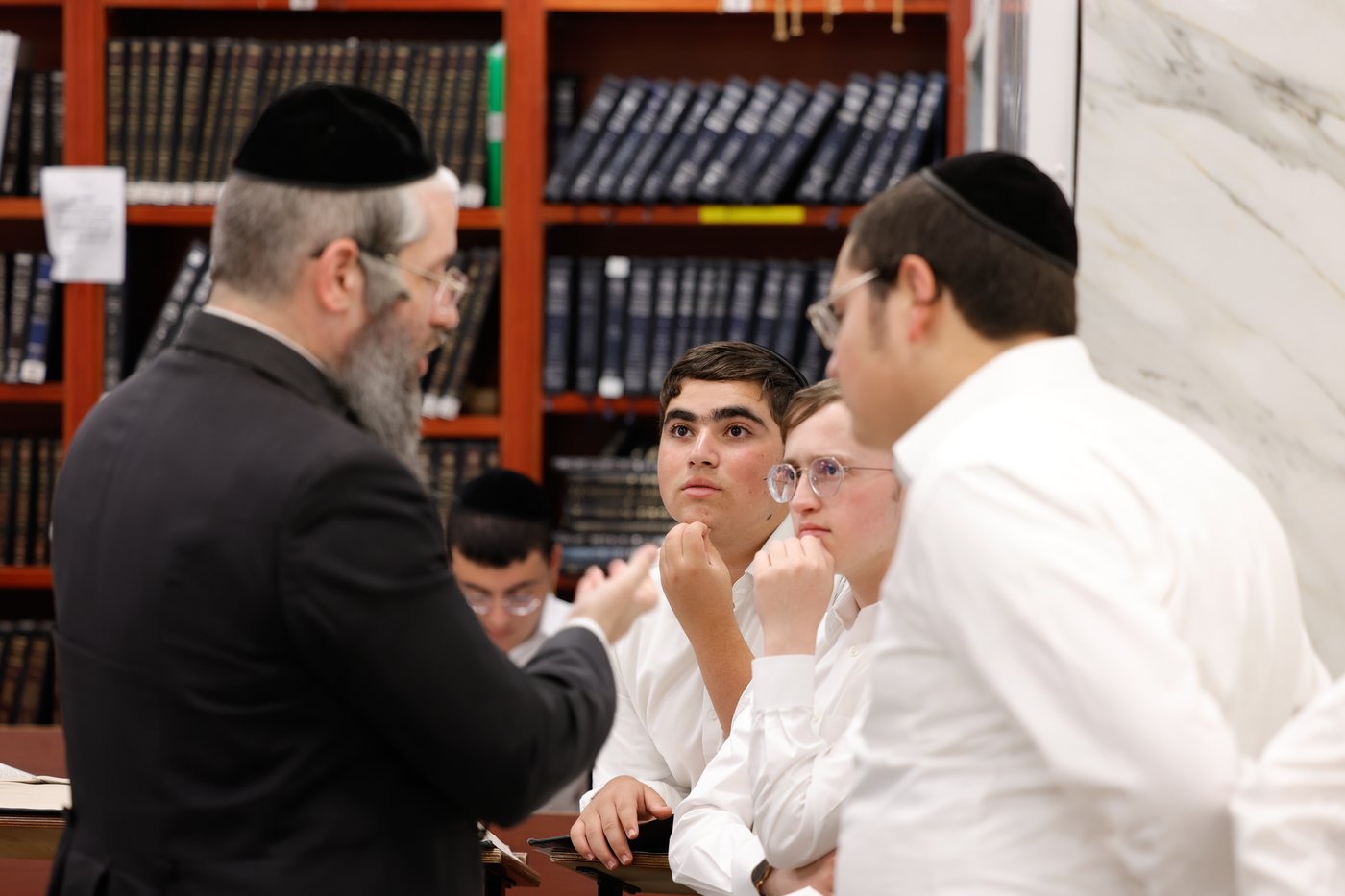 פתיחת הזמן בישיבת 'מגדל עוז'