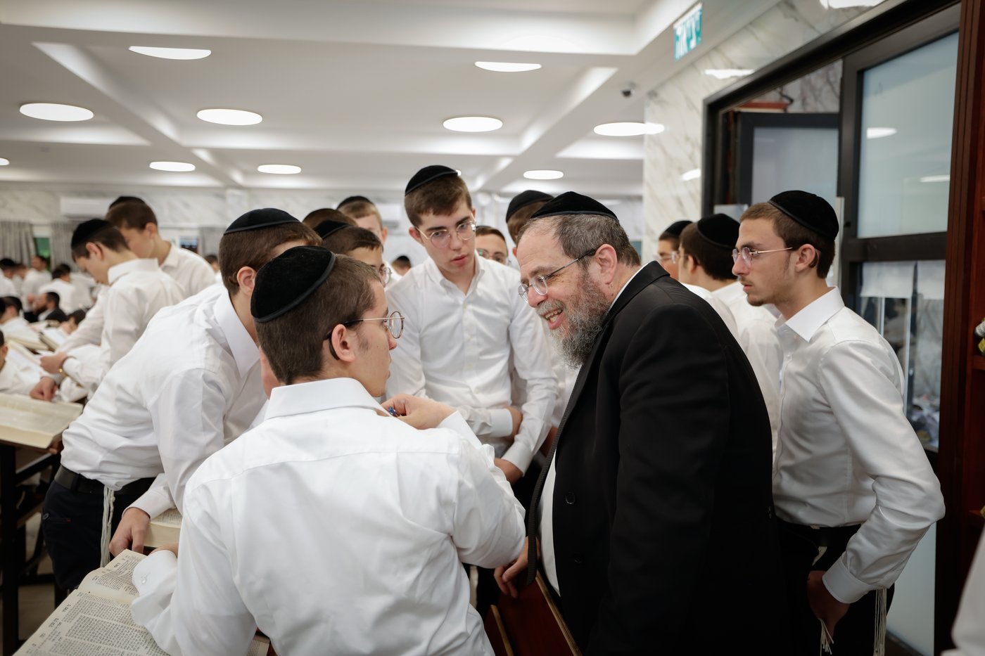 פתיחת הזמן בישיבת 'מגדל עוז'