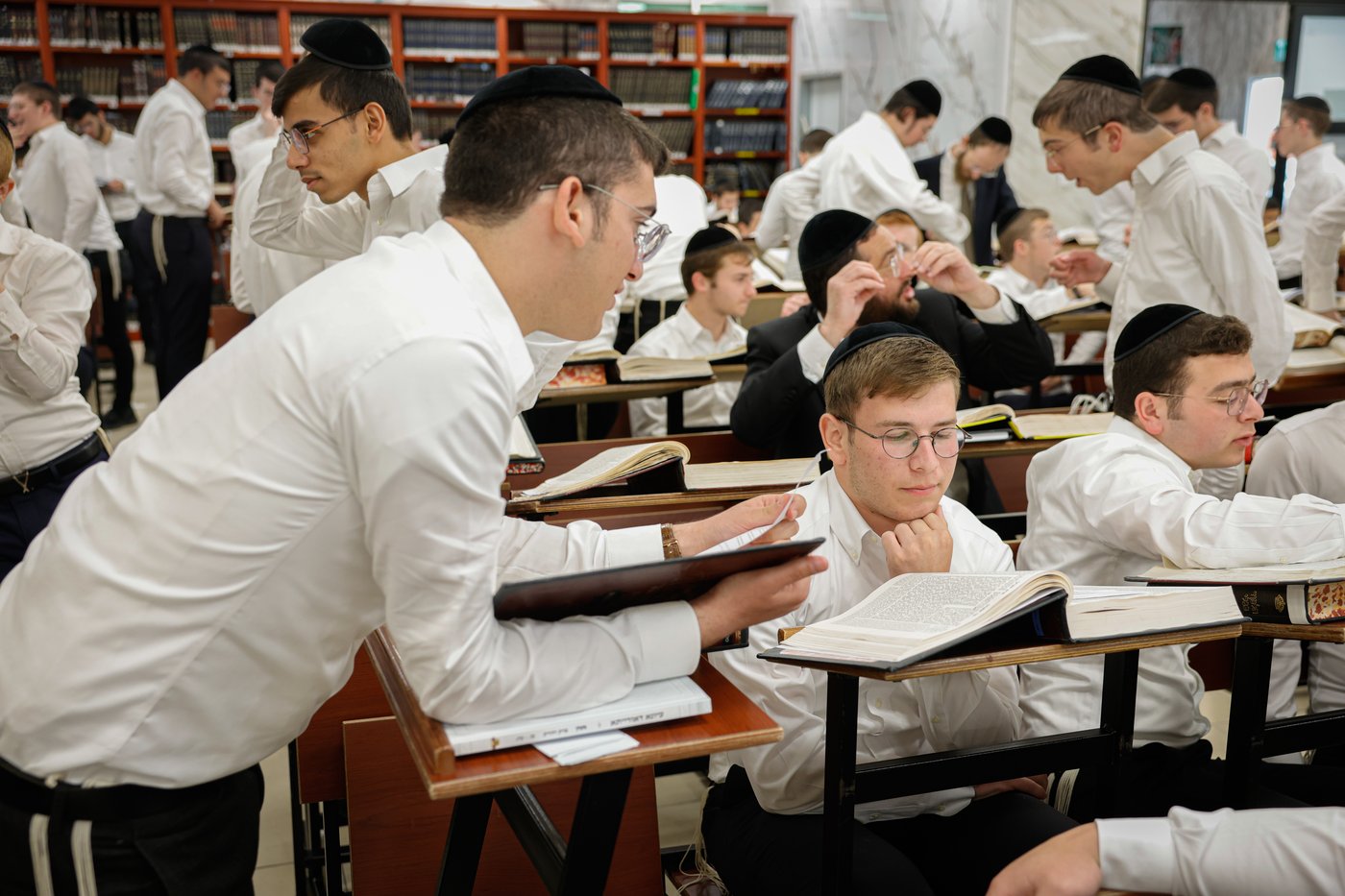פתיחת הזמן בישיבת 'מגדל עוז'