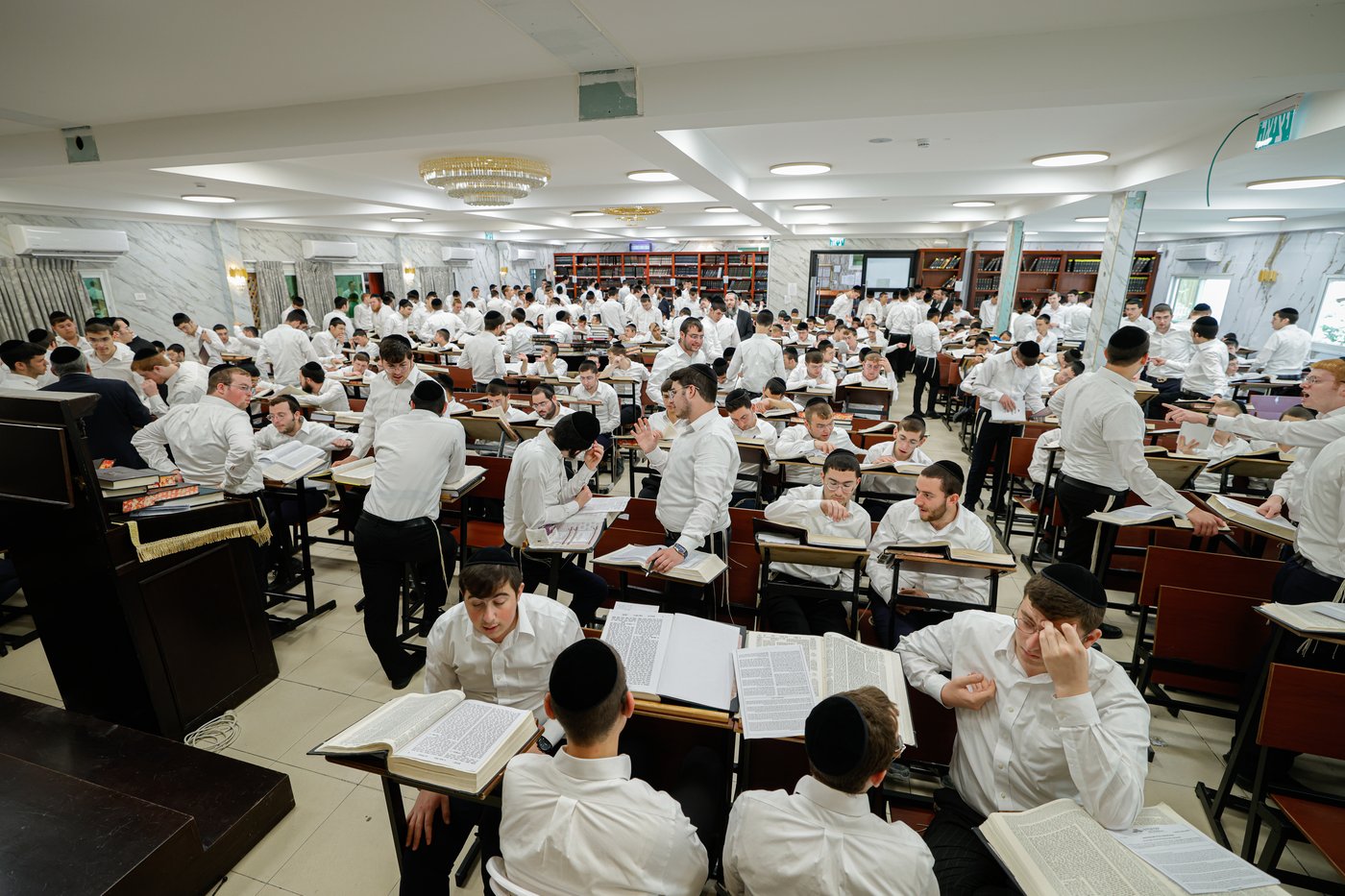 פתיחת הזמן בישיבת 'מגדל עוז'