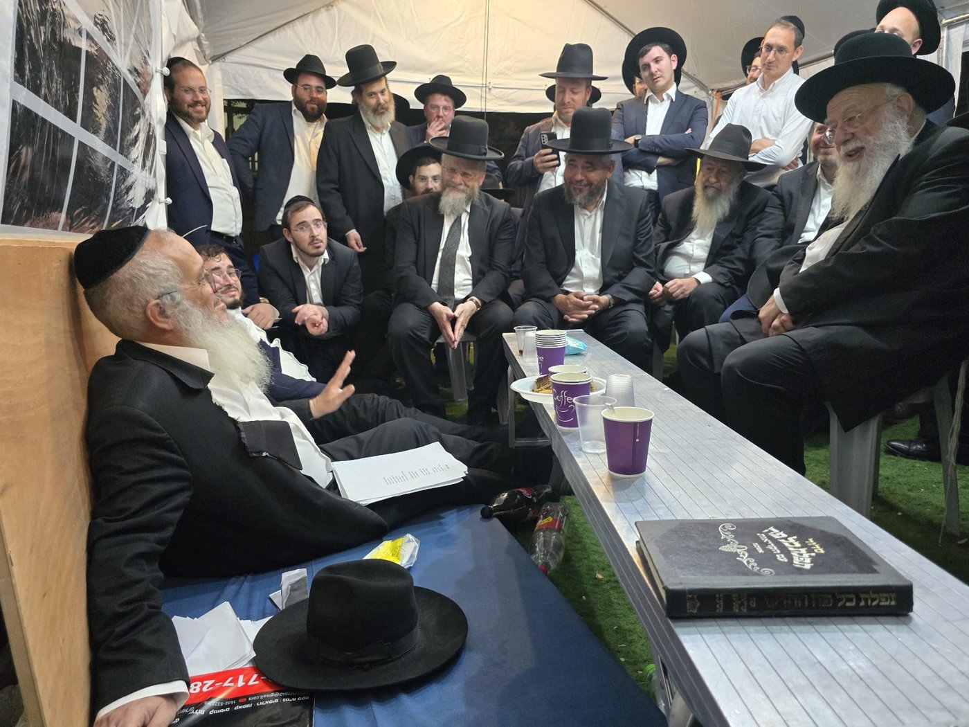 ניחום אבלים אצל רבי אליהו מאיר פייבלזון