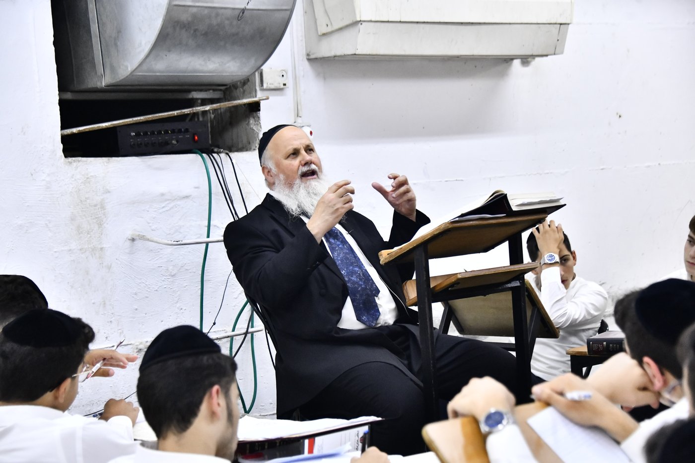 פתיחת הזמן בישיבת 'דעת חיים'