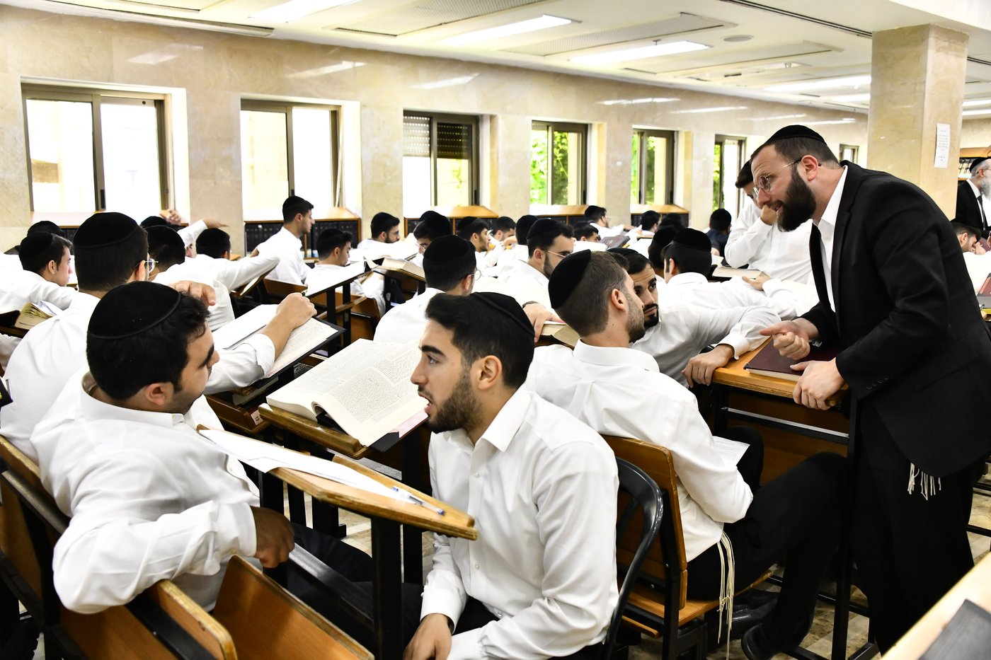 פתיחת הזמן בישיבת 'דעת חיים'