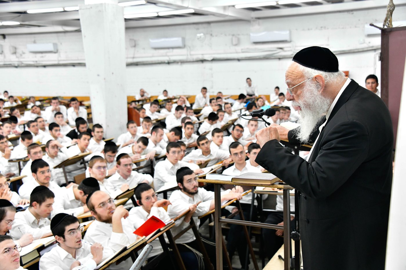 יום באלול בפוניבז'