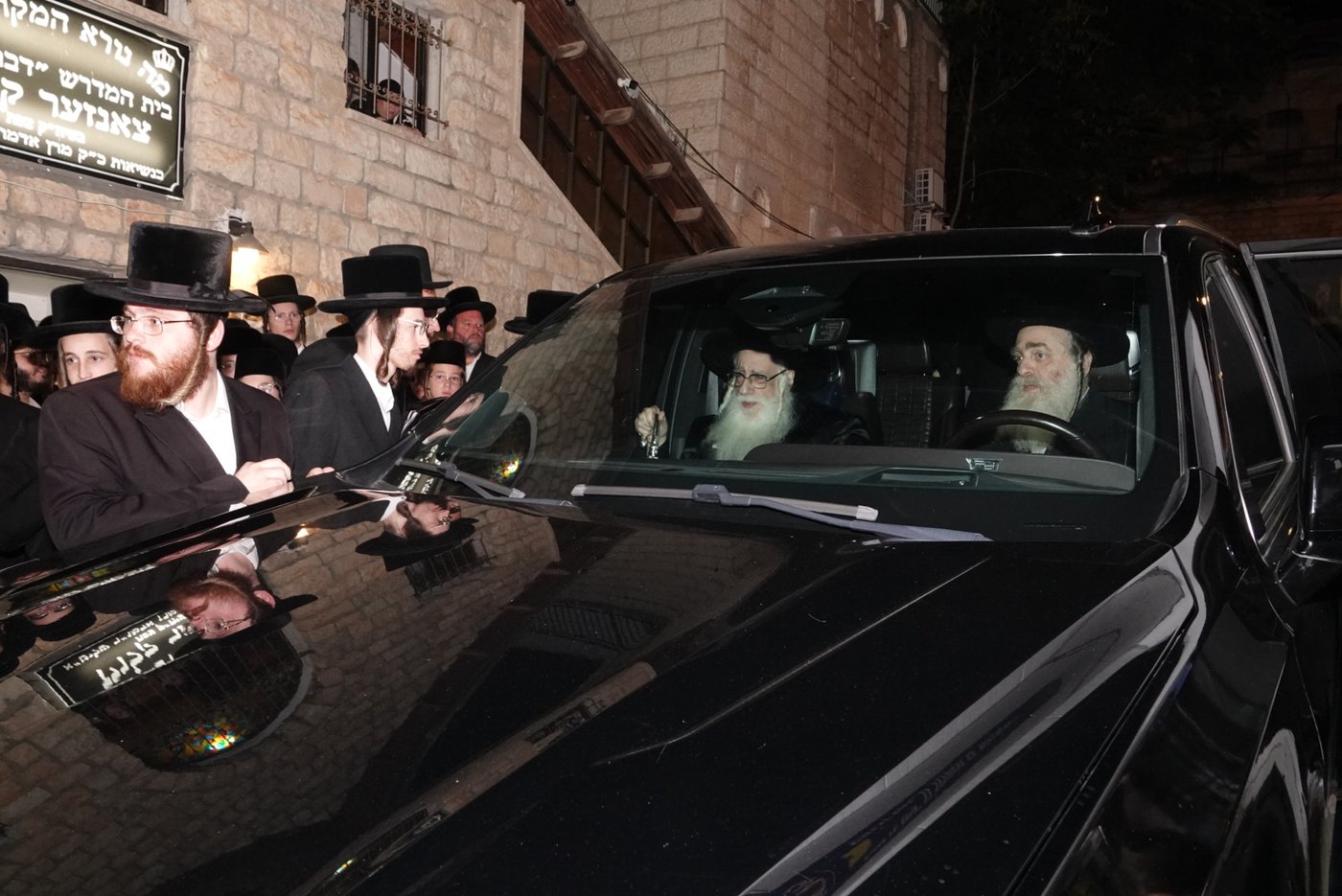 האדמו"ר מצאנז בקבלת קהל בצפת