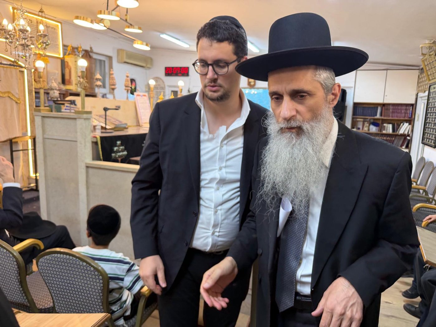 ניחום אבלים אצל משפחת כהן