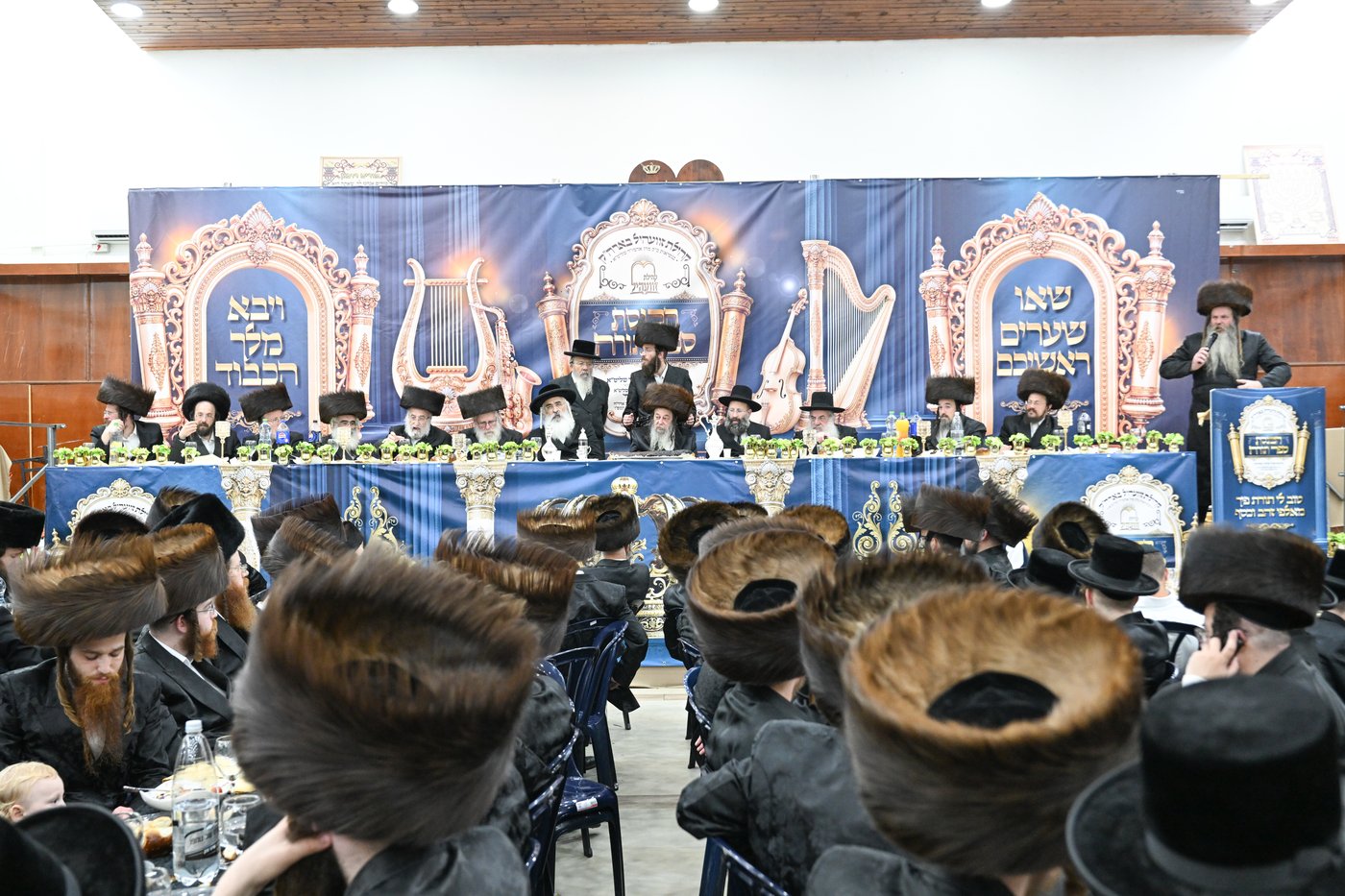 מעמד הכנסת ס"ת בזוועהיל