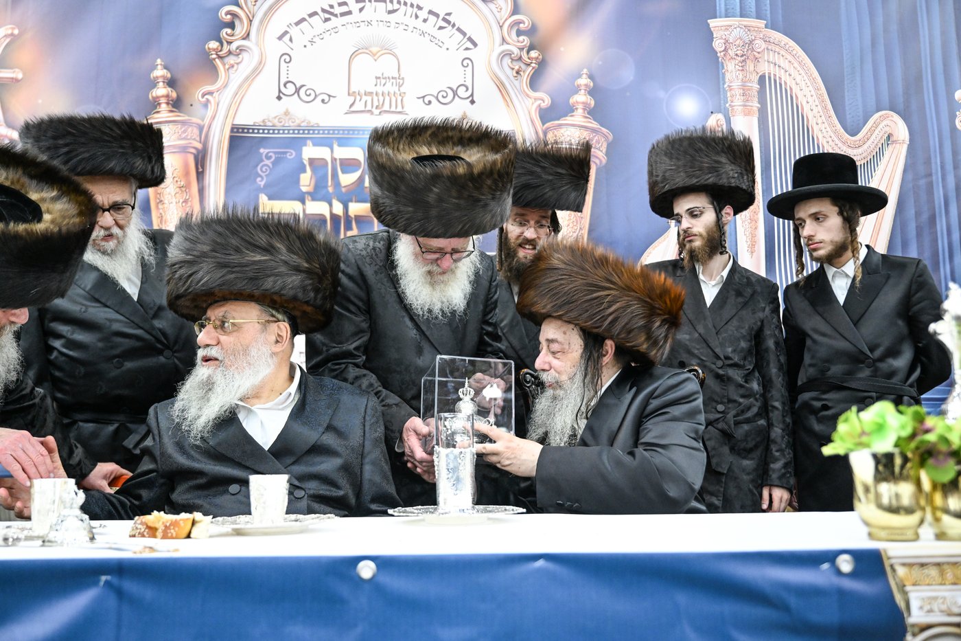 מעמד הכנסת ס"ת בזוועהיל