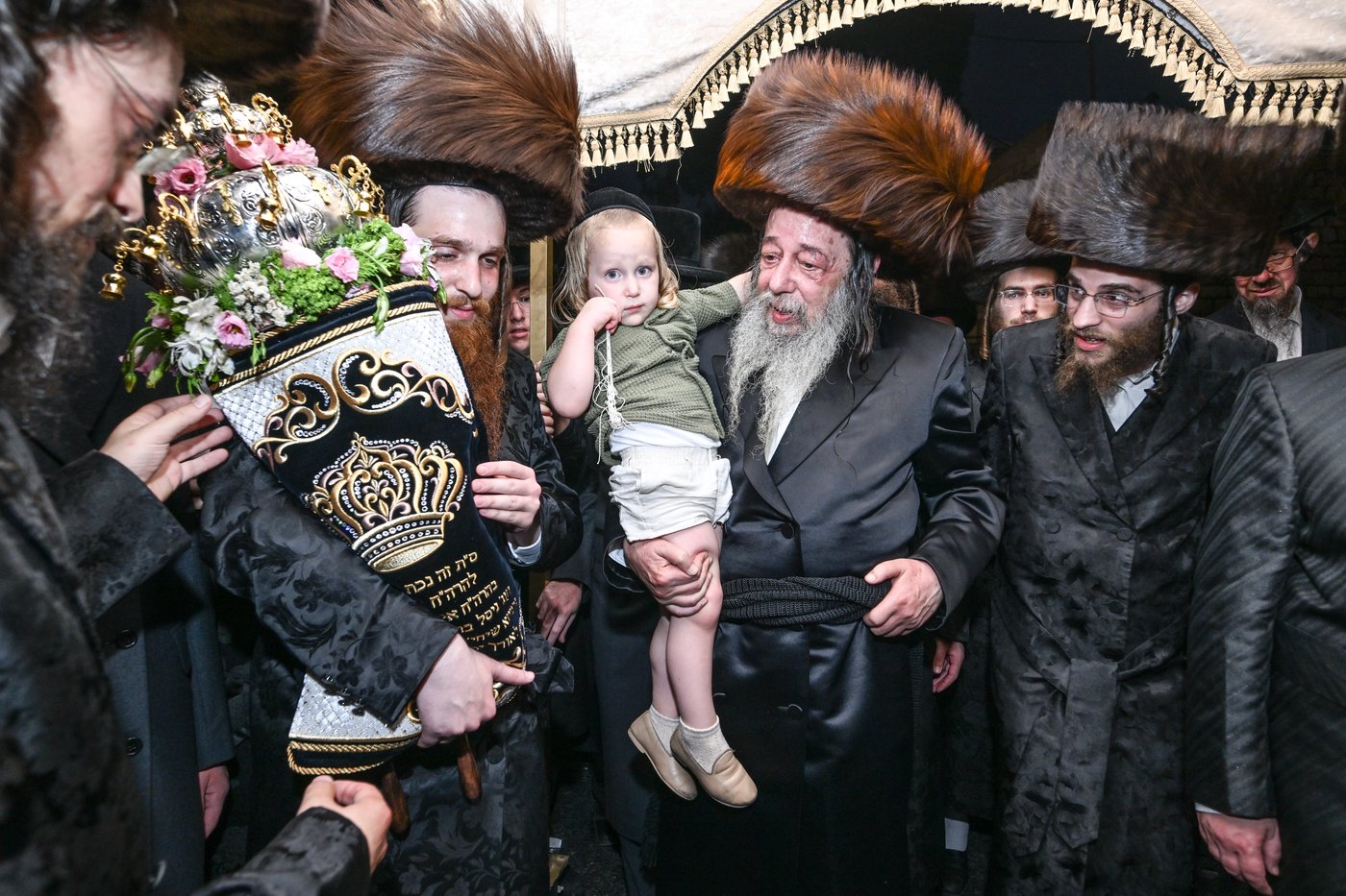 מעמד הכנסת ס"ת בזוועהיל