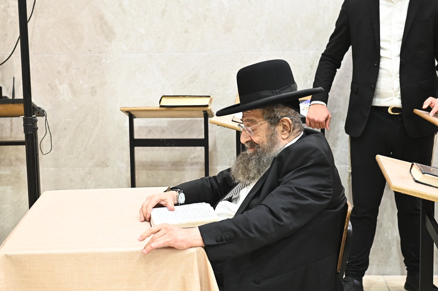 חנוכת הבית באור התלמוד