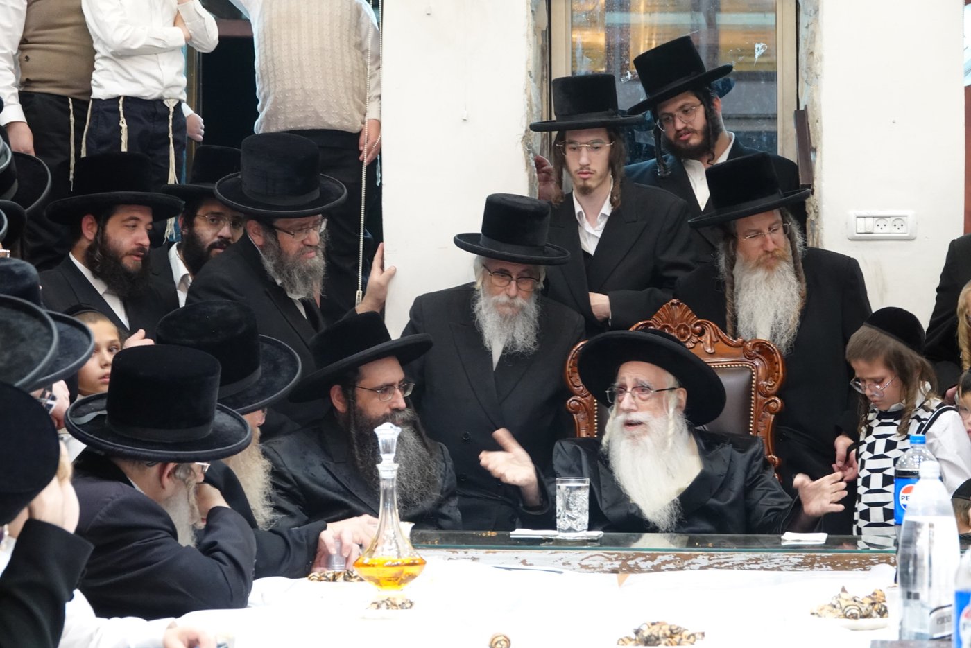 האדמו"ר מצאנז בקבלת קהל בצפת