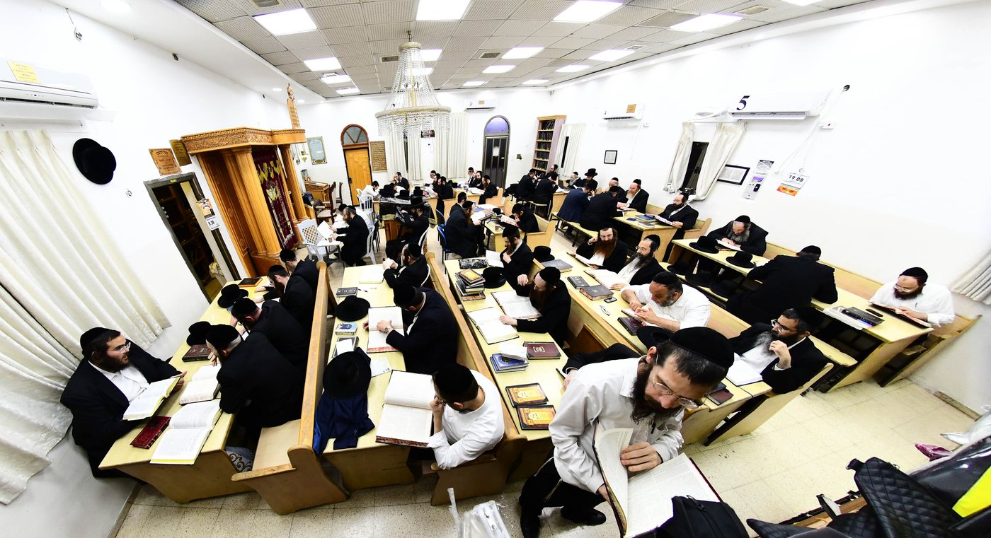 פתיחת הזמן בצאנז ז'ימגראד