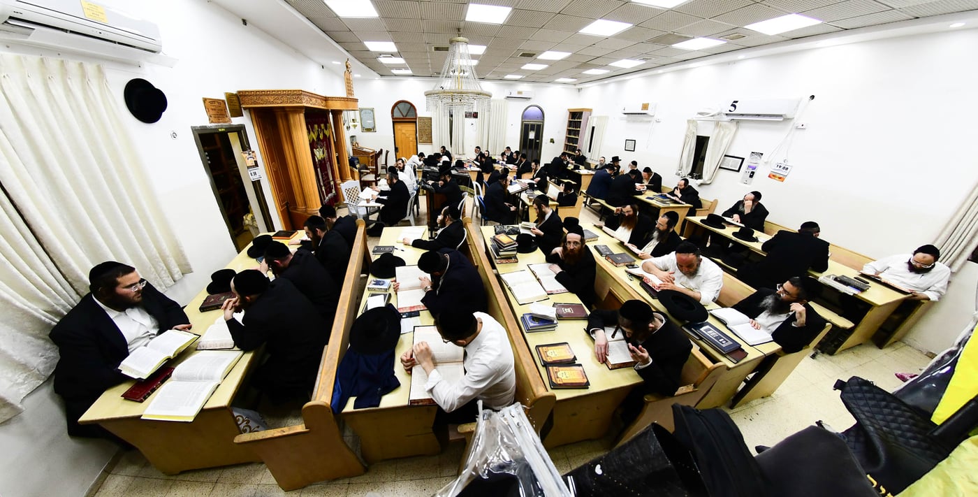 פתיחת הזמן בצאנז ז'ימגראד