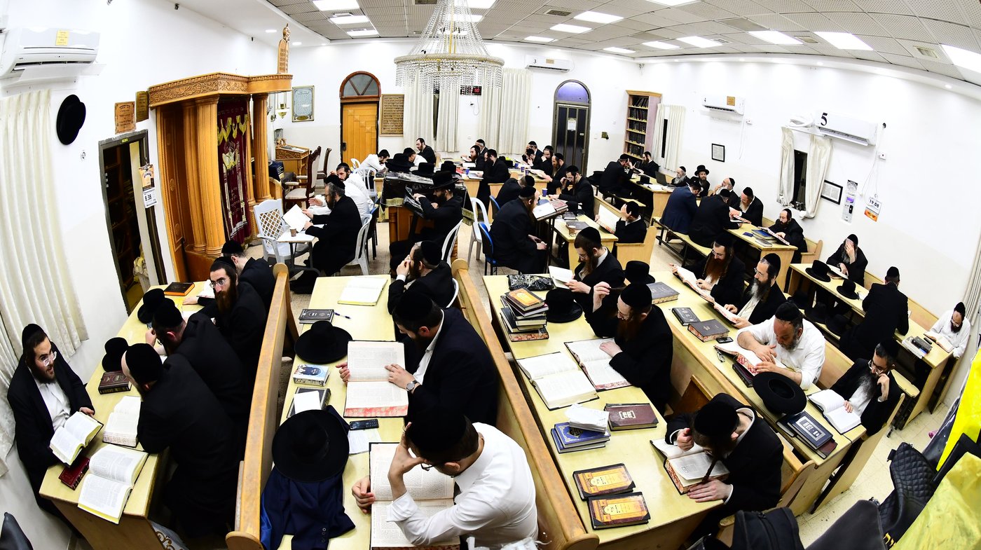 פתיחת הזמן בצאנז ז'ימגראד