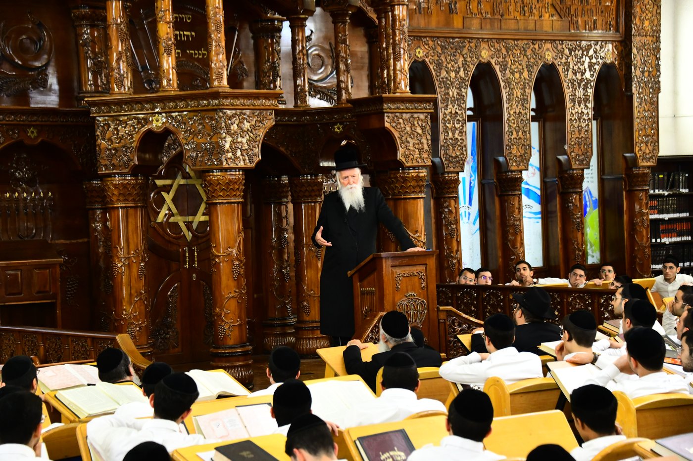 הגרי"ד גרוסמן בפתיחת הזמן ב'יסודות ציון'