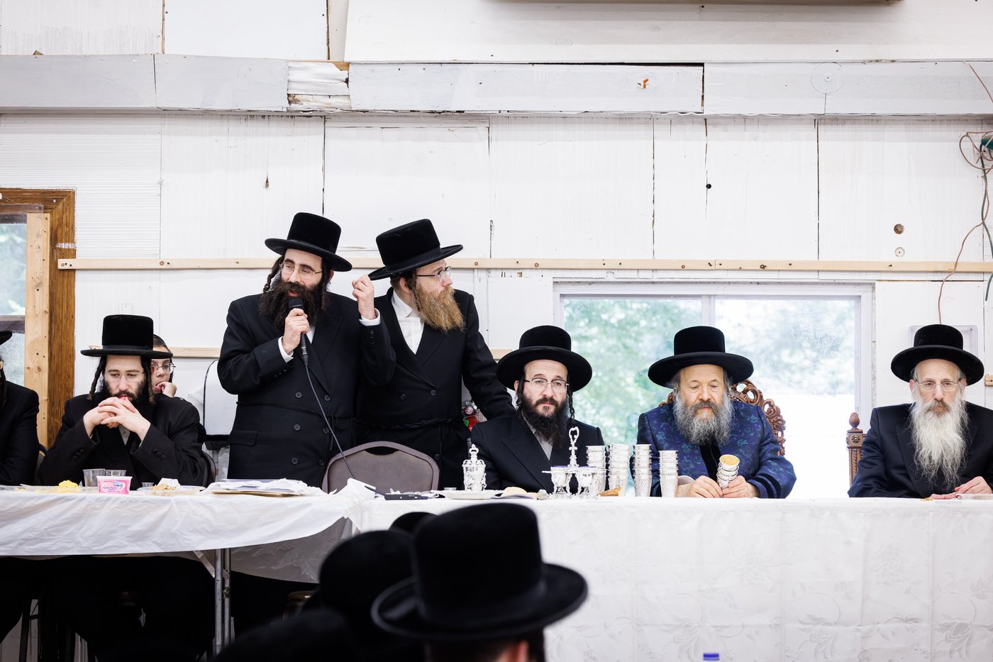 האדמו"ר מבאבוב 45 בביקורים במחנות הקיץ