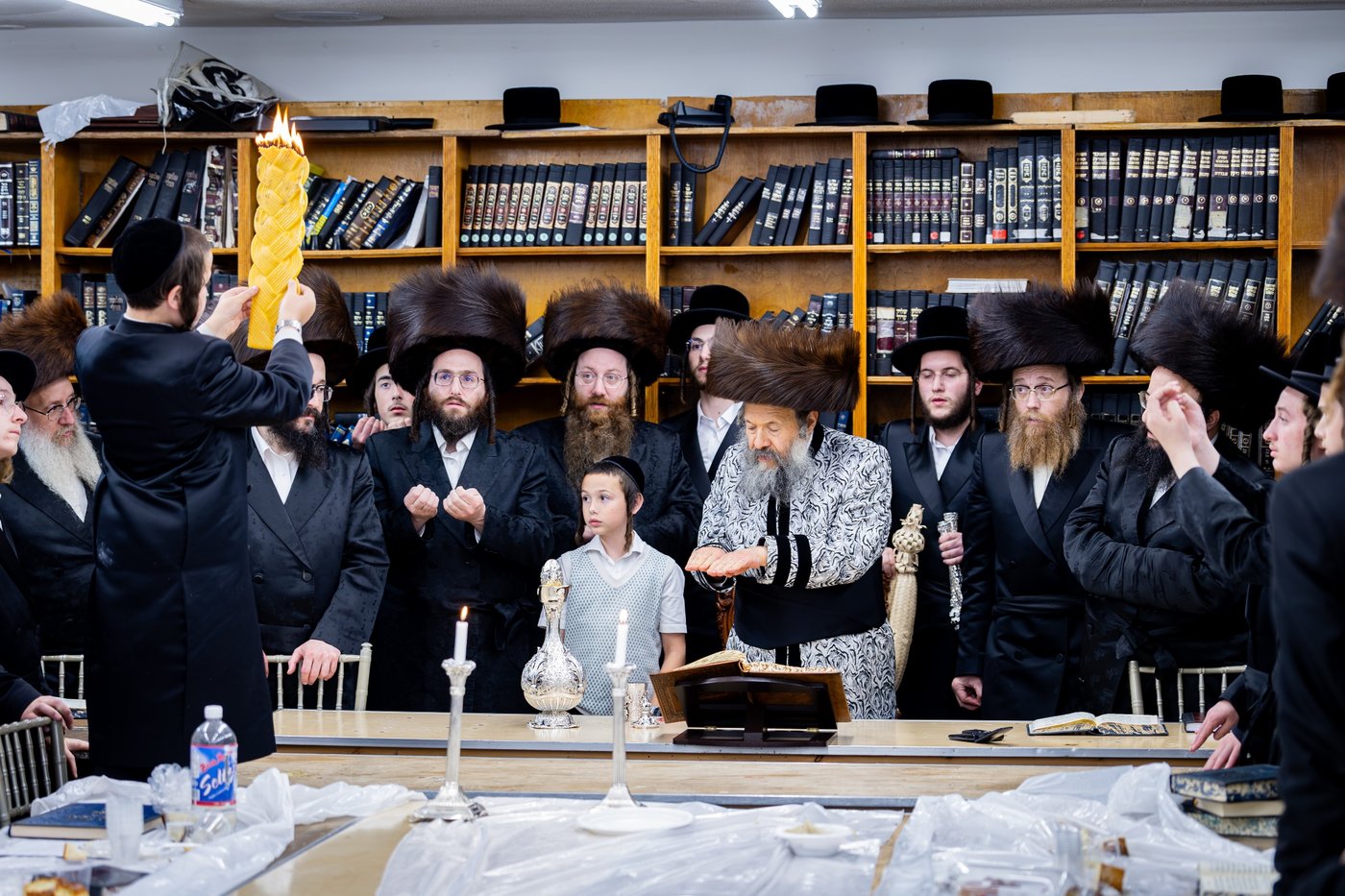 האדמו"ר מבאבוב 45 בביקורים במחנות הקיץ