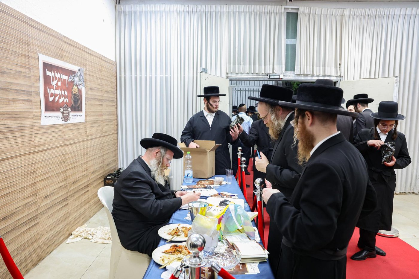 יובל העשרים למוסדות סאטמר בירושלים