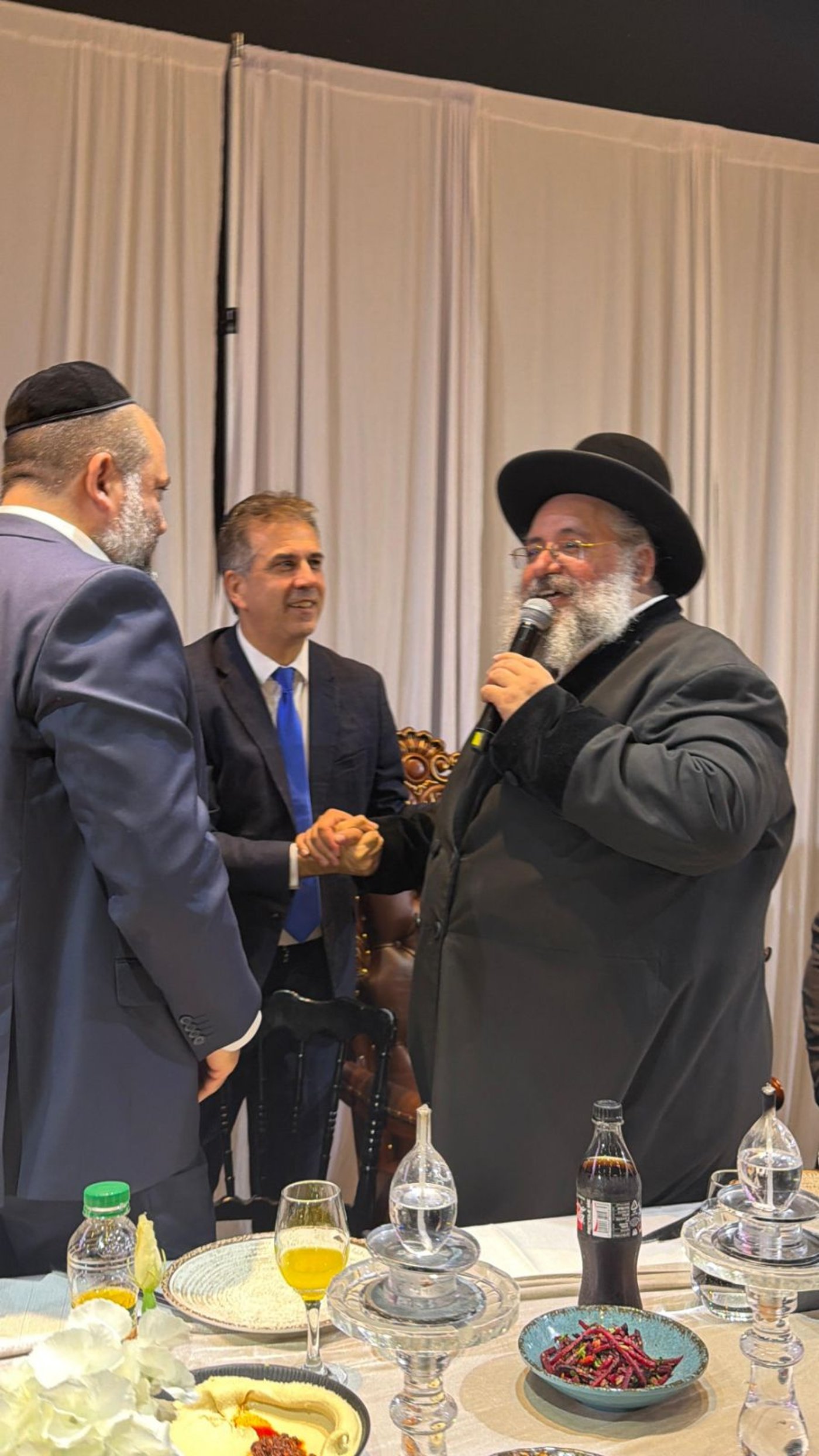 הילולת הבן איש חי: השר הבכיר מהליכוד הגיע לכנס של תנועת 'אחי'