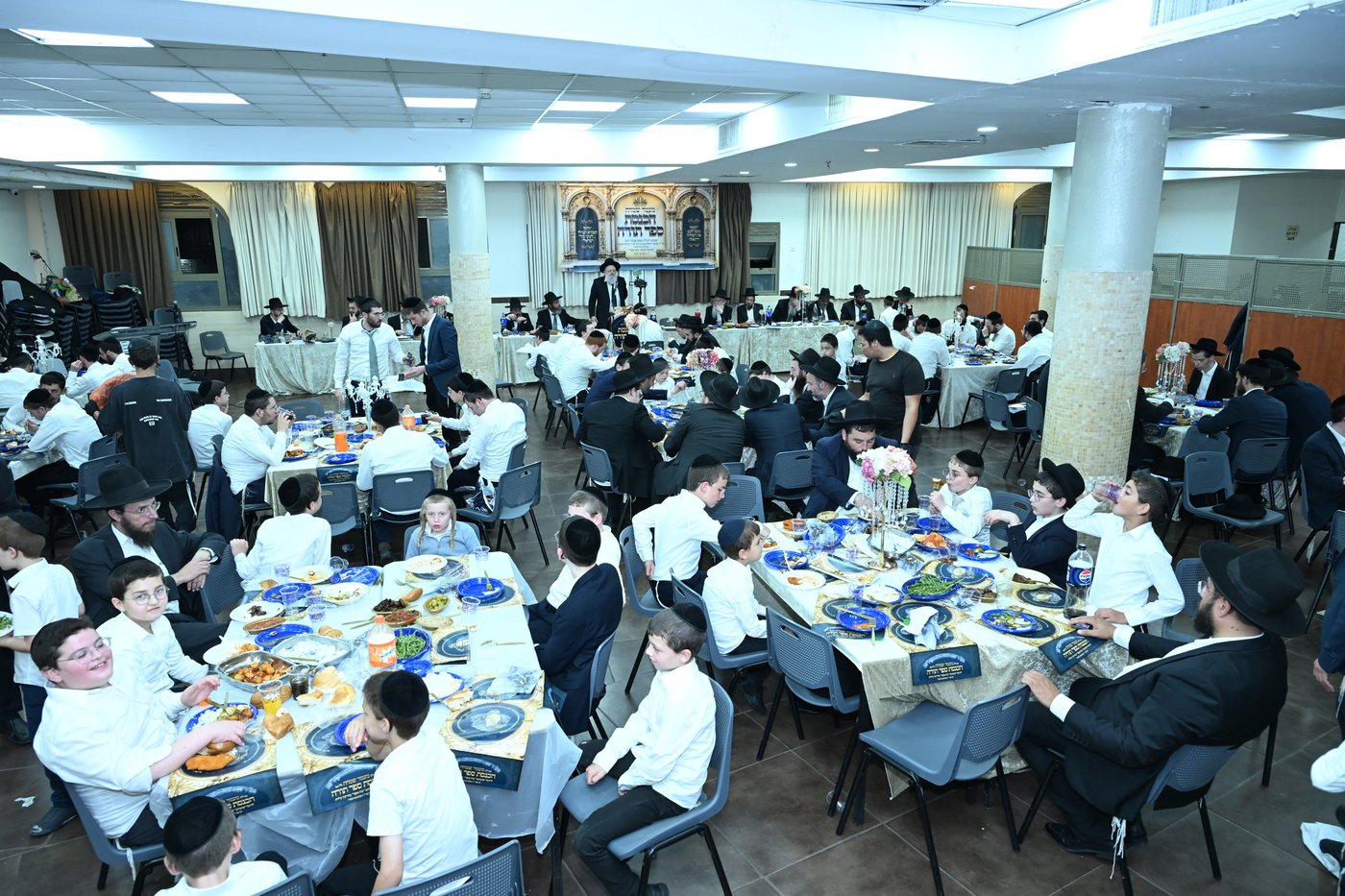 הכנסת ס"ת לישיבת בית אשר