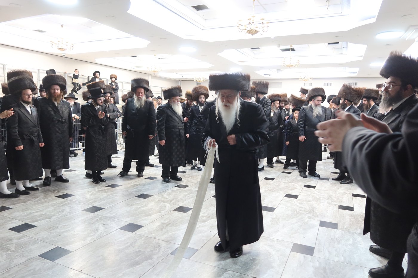  שמחת בית זוועהיל ארה"ב - מודז'יץ - האלמין