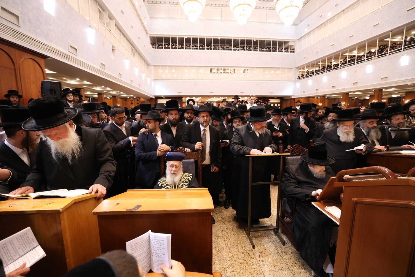 הגר"י יוסף והגרי"ד גרוסמן בבעלזא
