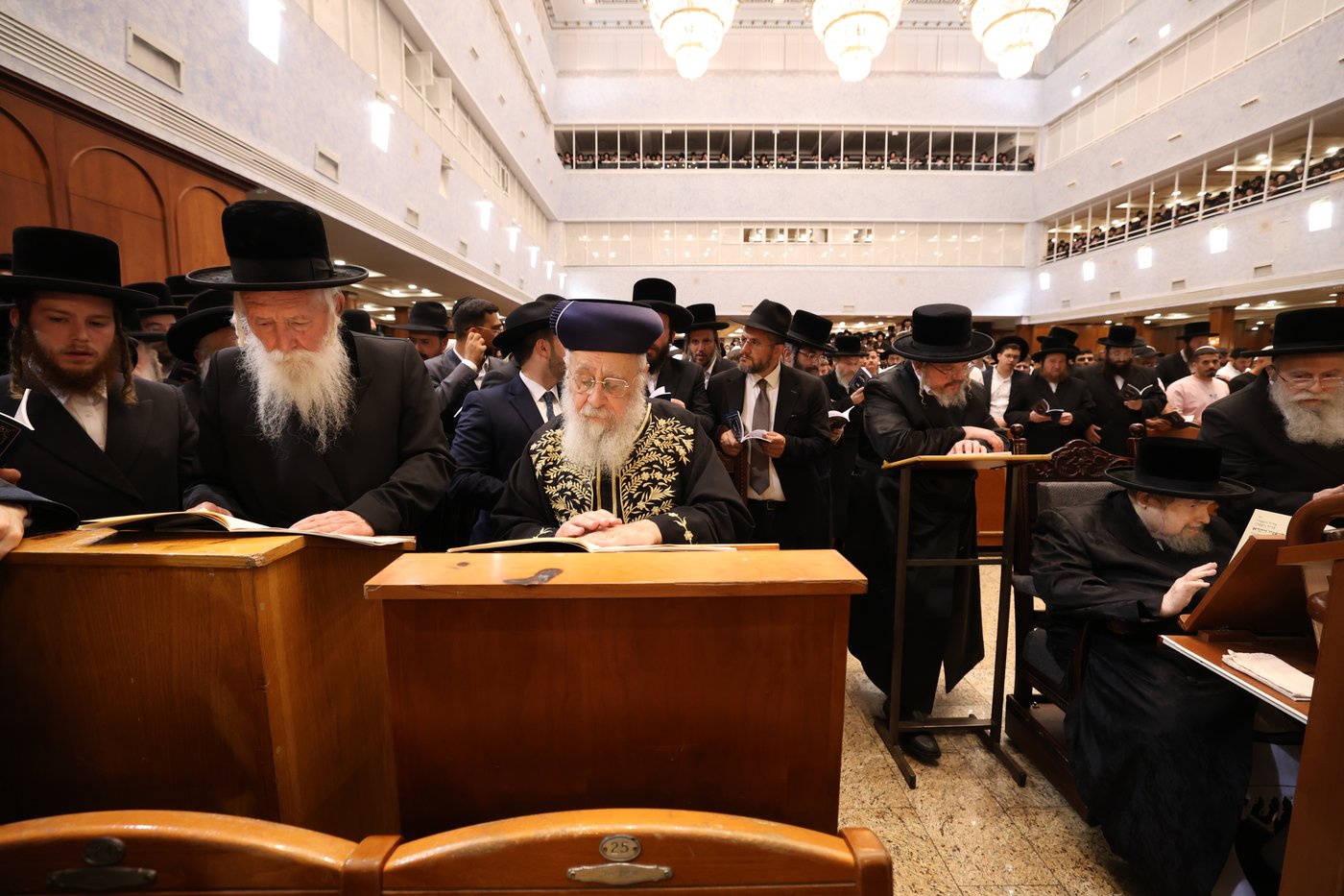 הגר"י יוסף והגרי"ד גרוסמן בבעלזא