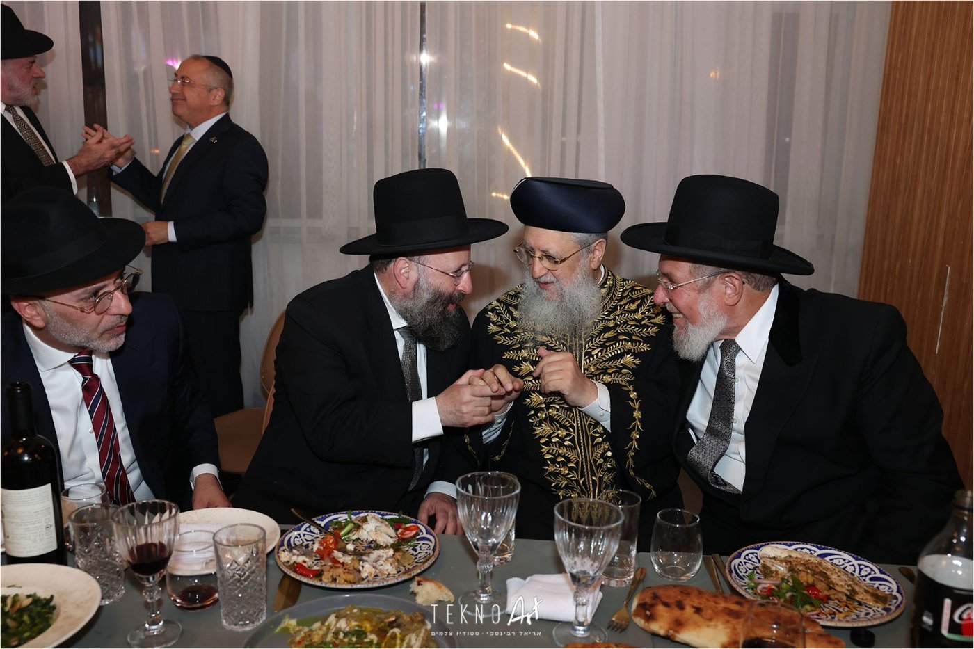 חבר הכנסת ארז מלול חיתן את בתו עם בחור מישיבת חברון
