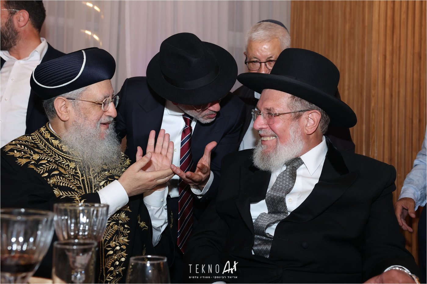 חבר הכנסת ארז מלול חיתן את בתו עם בחור מישיבת חברון