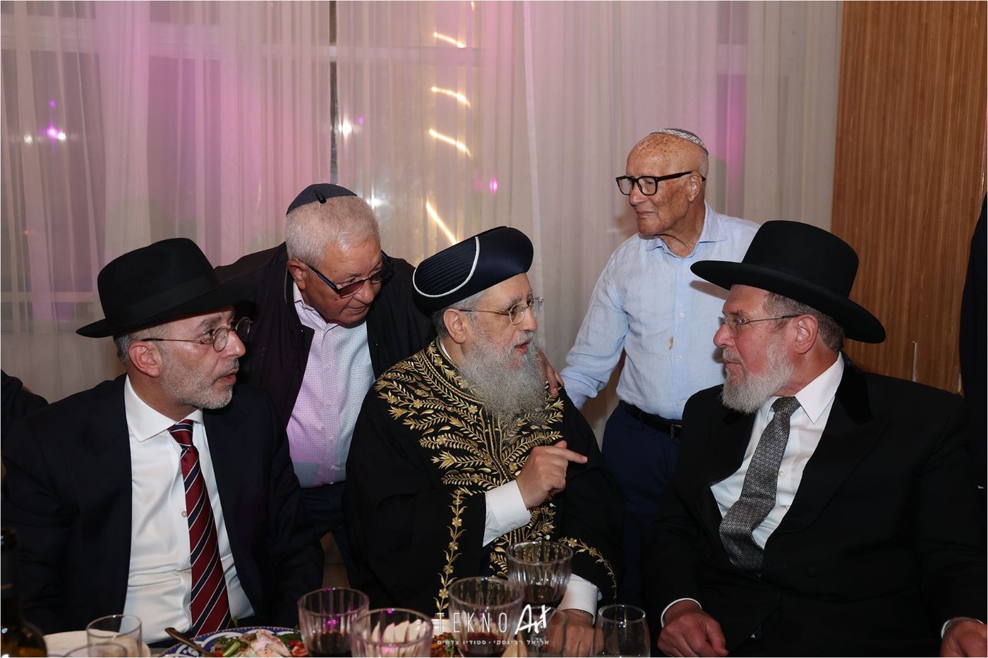 חבר הכנסת ארז מלול חיתן את בתו עם בחור מישיבת חברון