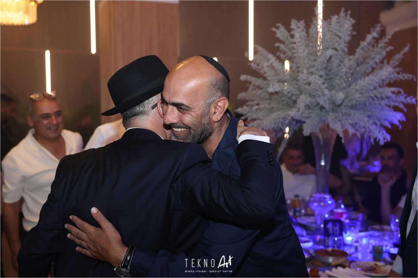 חבר הכנסת ארז מלול חיתן את בתו עם בחור מישיבת חברון